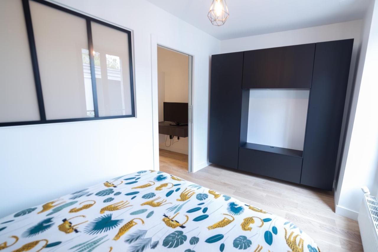 Appart'Hotel Prada Chic & Quality Fontainebleau Bagian luar foto
