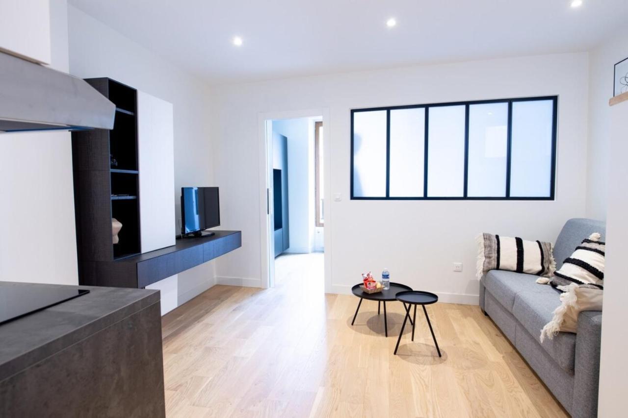 Appart'Hotel Prada Chic & Quality Fontainebleau Bagian luar foto