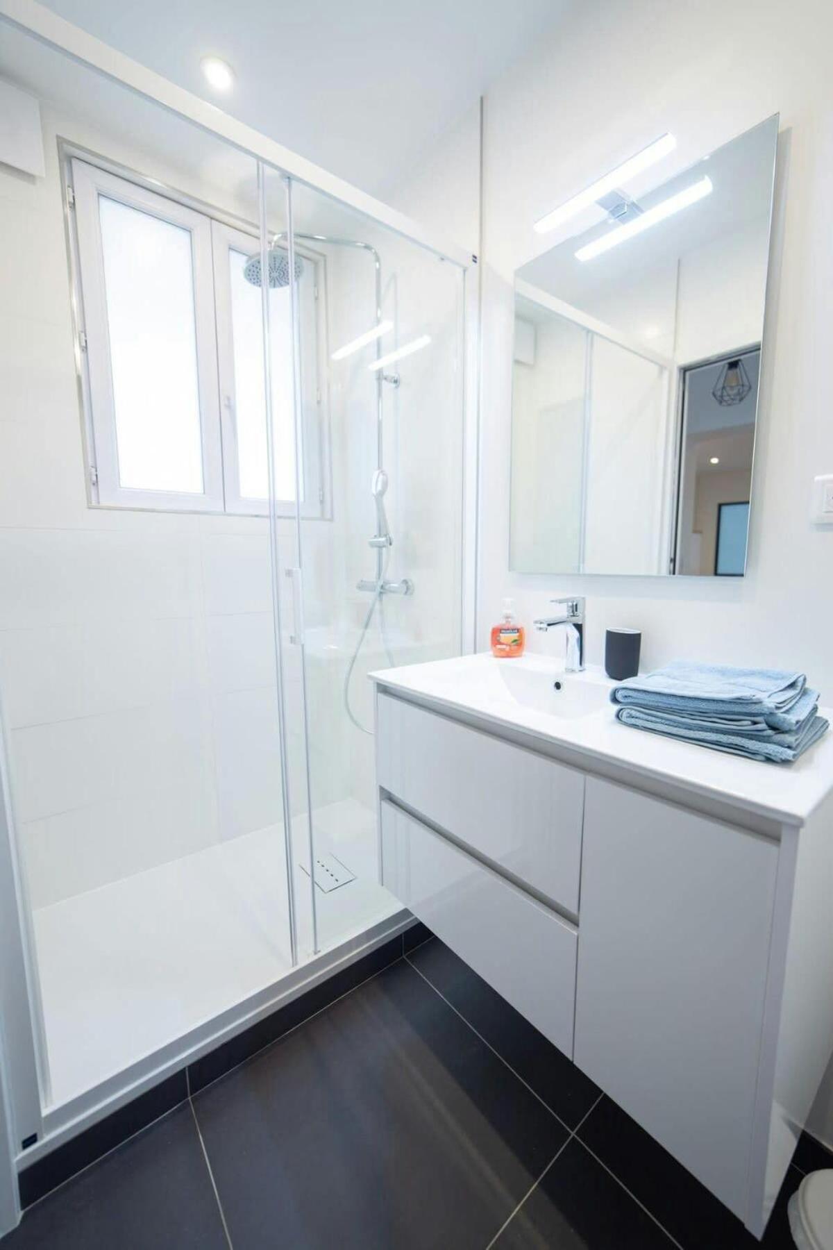 Appart'Hotel Prada Chic & Quality Fontainebleau Bagian luar foto